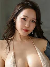 桃野真利奈
